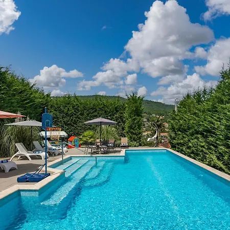 Okra With Pool - Happy Ičići