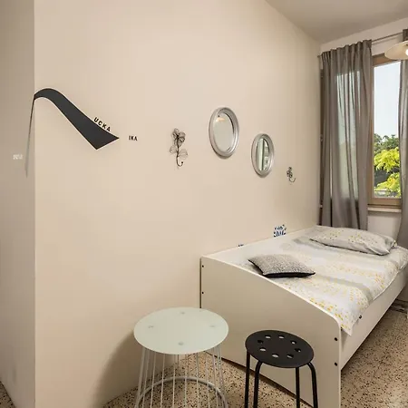Villa Rustic Okra With Pool Ičići