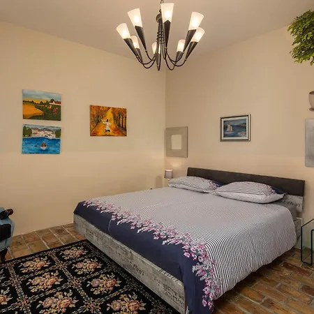 Okra With Pool - Happy *