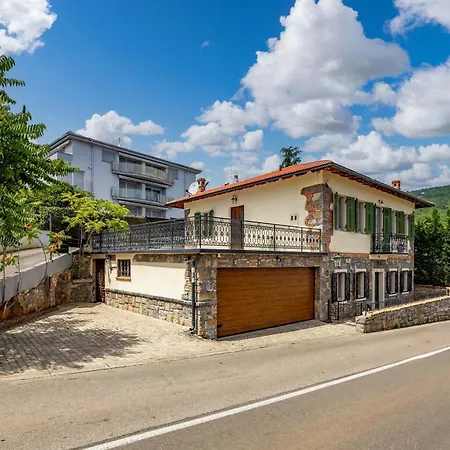 Okra With Pool - Happy * Ičići